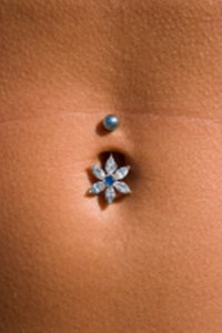 belly button piercing Stoke-on-trent Body piercing - Hanley, ear, Newcastle, stafffordshire