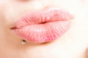 Lip labret piercing Stoke-on-trent Body piercing - Hanley, ear, Newcastle, stafffordshire
