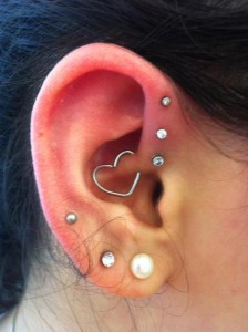 Triple-Forward-Helix-Piercing Stoke Body piercing Hanley